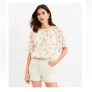 LOFT Metallic Shell Print Chiffon Blouse Ivory Gold Beige Short Sleeve Size Sm
